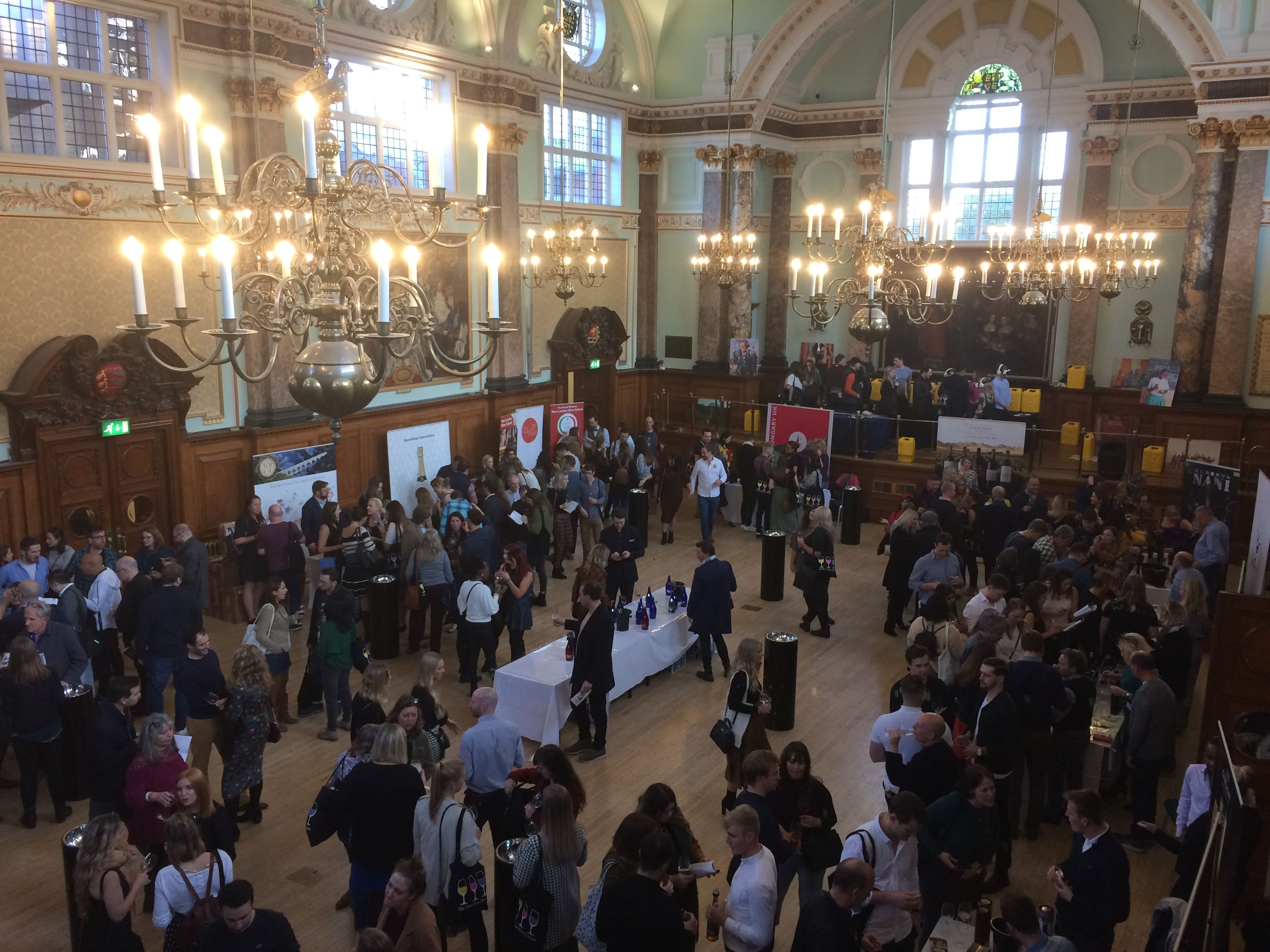 the Wine Show Chelsea – drinksbusiness nella HALL dell’antico Municipio Londinese